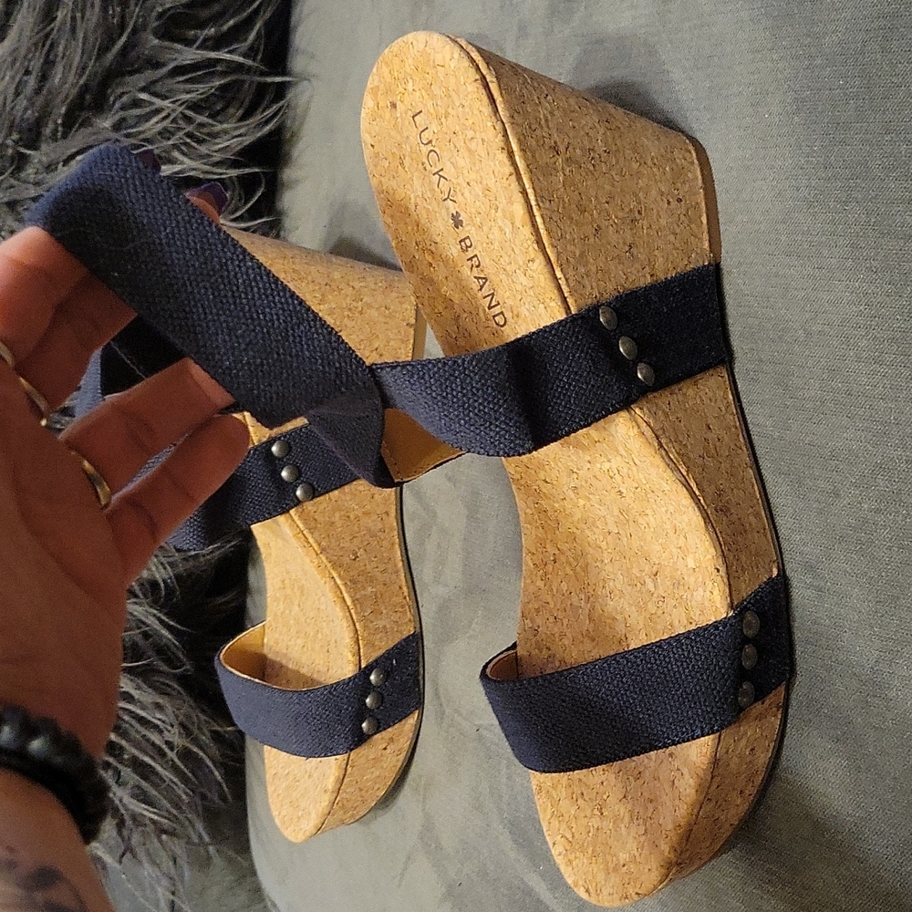 Lucky brand studded wedges 😍😍 - Picture 4 of 8